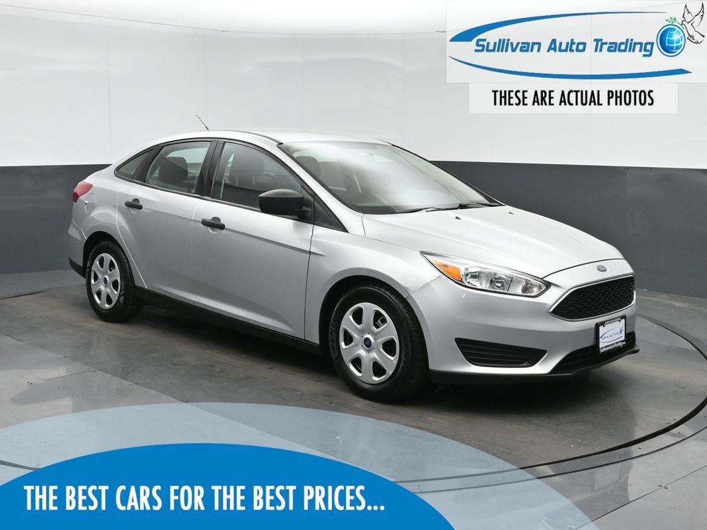 Ingot Silver 2018 Ford Focus S Sedan Front-Wheel Drive 6-Speed Automatic