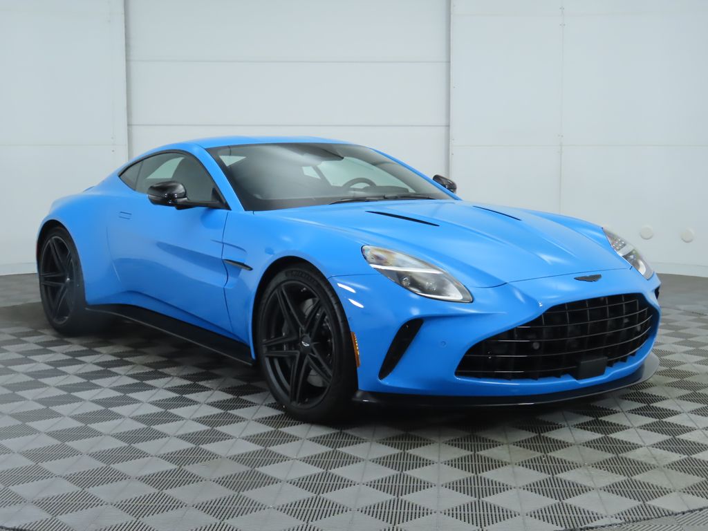 Thumbnail: 2025 Aston Martin Vantage - 3