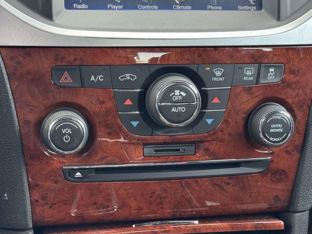 2013 Chrysler 300 Base - Photo 20