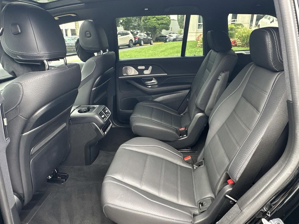 Thumbnail: 2026 Mercedes-Benz GLS - 14