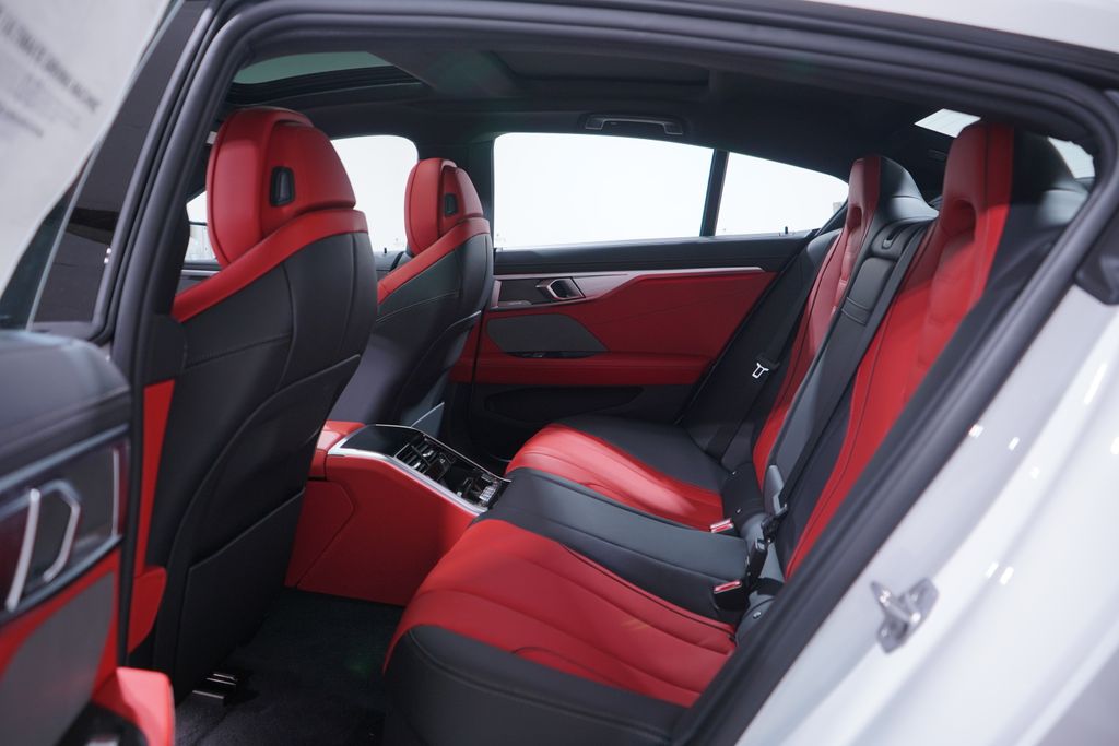 Thumbnail: 2026 BMW 8 Series - 9