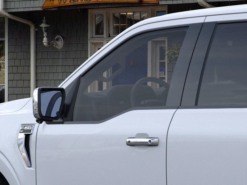 New 2025 White Ford XLT image 20