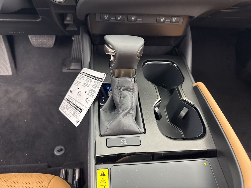 2025 Lexus ES 350 photo 12