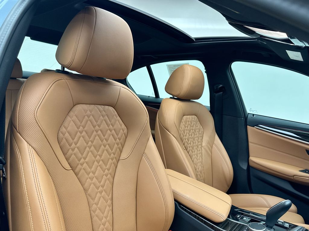 2023 BMW 5 Series 530i xDrive 16