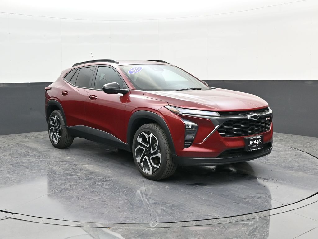 2025 Chevrolet Trax RS with 2RS FWD
