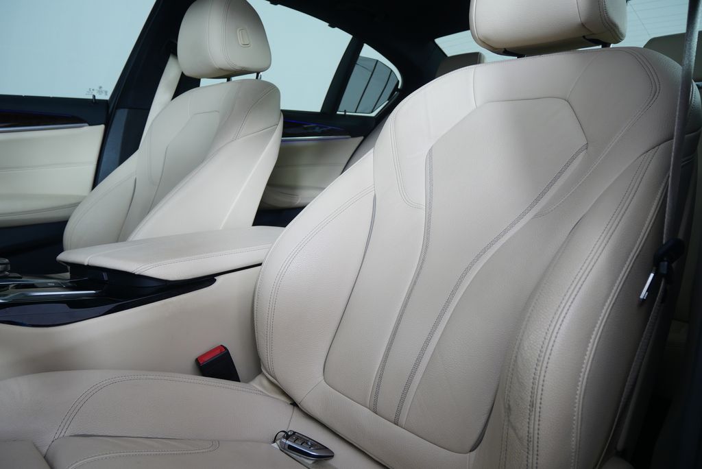 Thumbnail: 2019 BMW 5 Series - 11