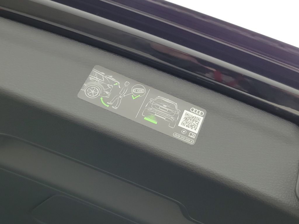 Thumbnail: 2025 Audi Q3 - 12