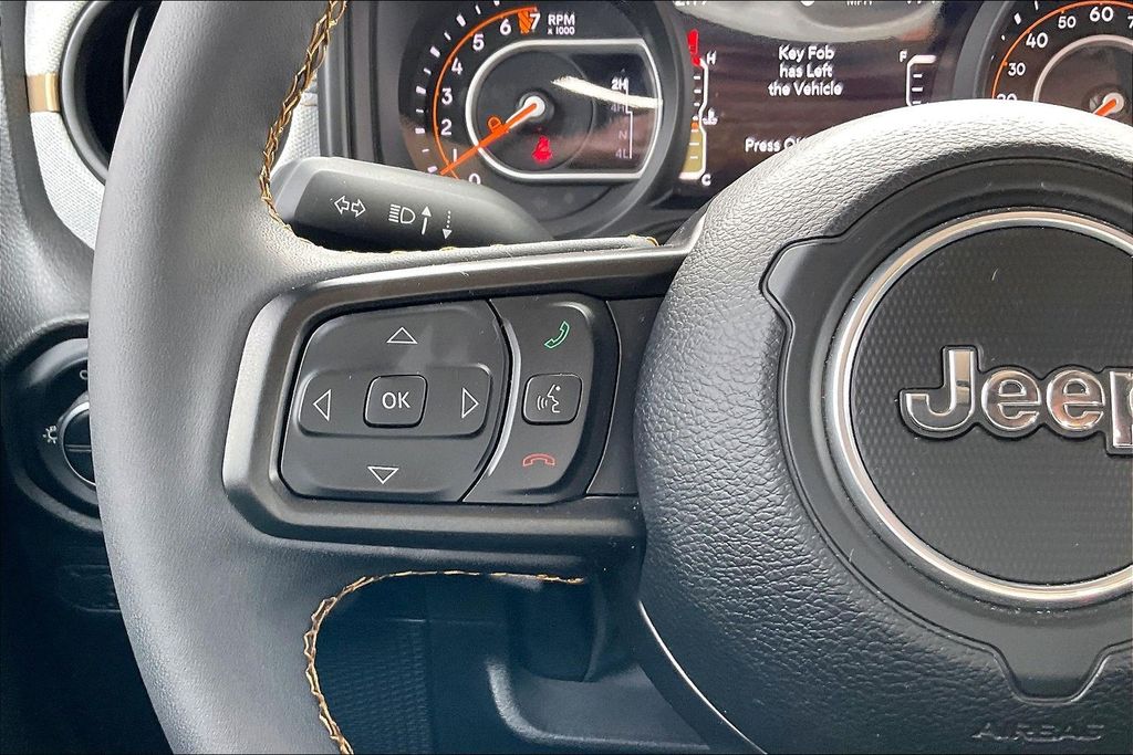 Used 2024 Jeep Gladiator Willys 4D Crew Cab