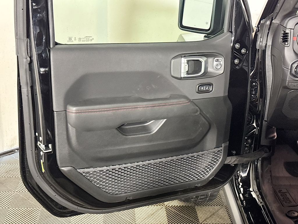2026 Jeep Gladiator Shadow Ops