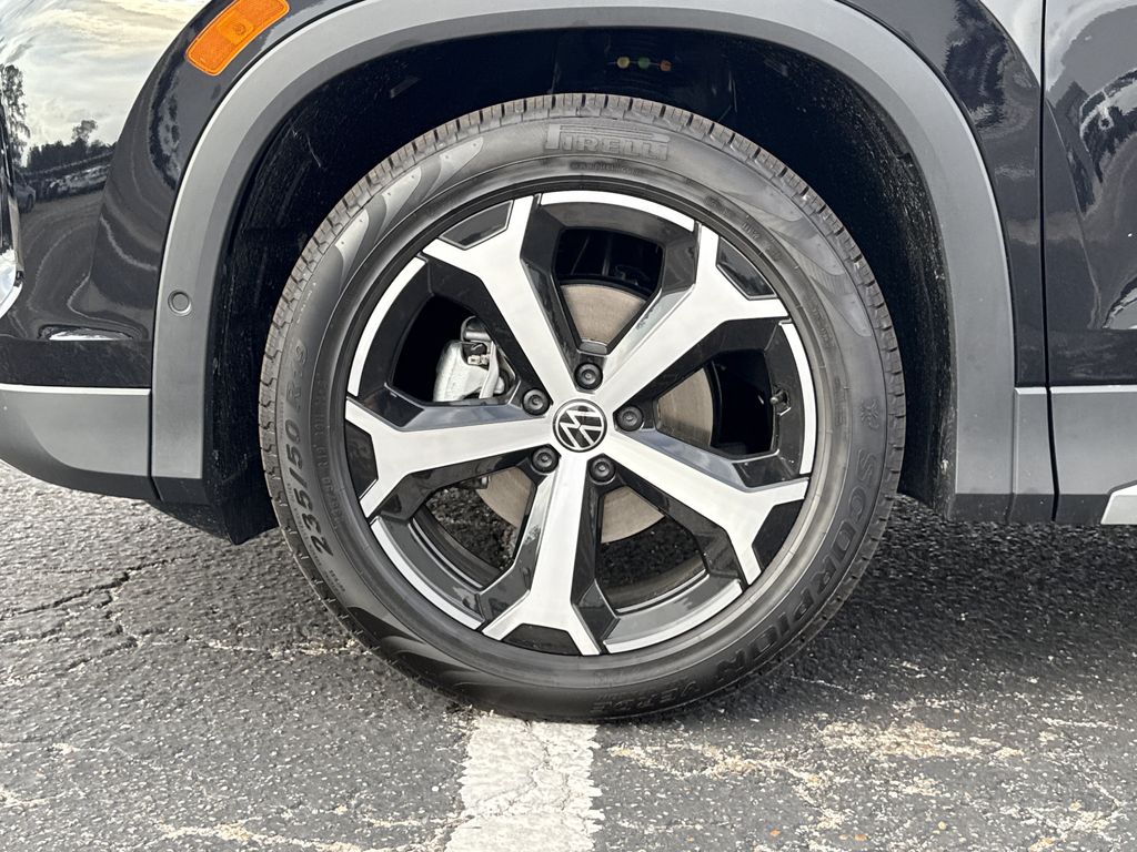 2026 Volkswagen Tiguan 2.0T SE Black at DeMontrond Auto Country