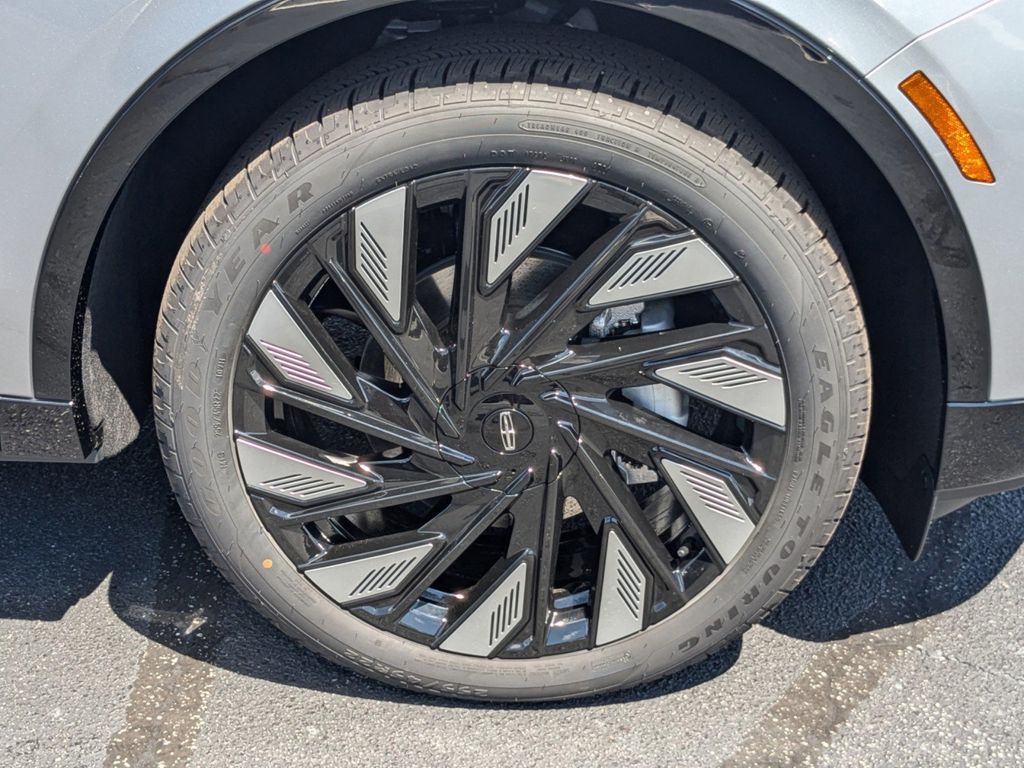 2025 Lincoln Nautilus Hybrid Reserve