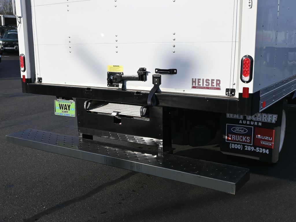 2024 Isuzu NPR HD 