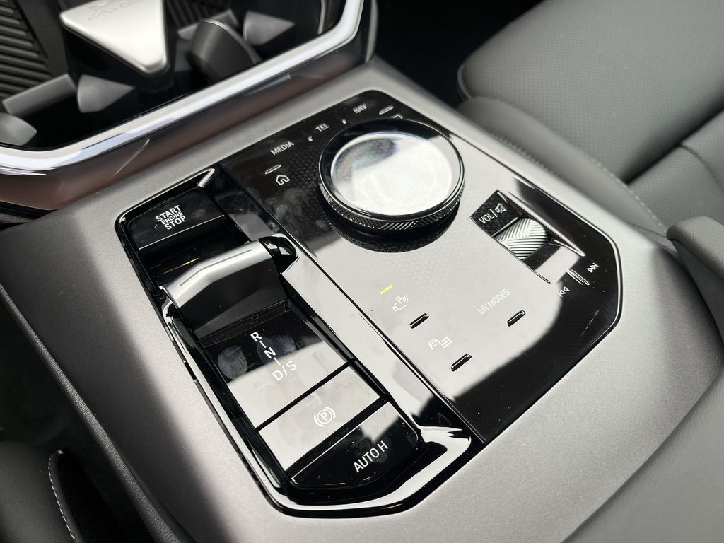 Thumbnail: 2026 BMW X3 - 20
