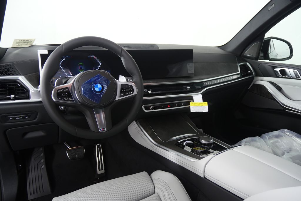 Thumbnail: 2026 BMW X5 - 17