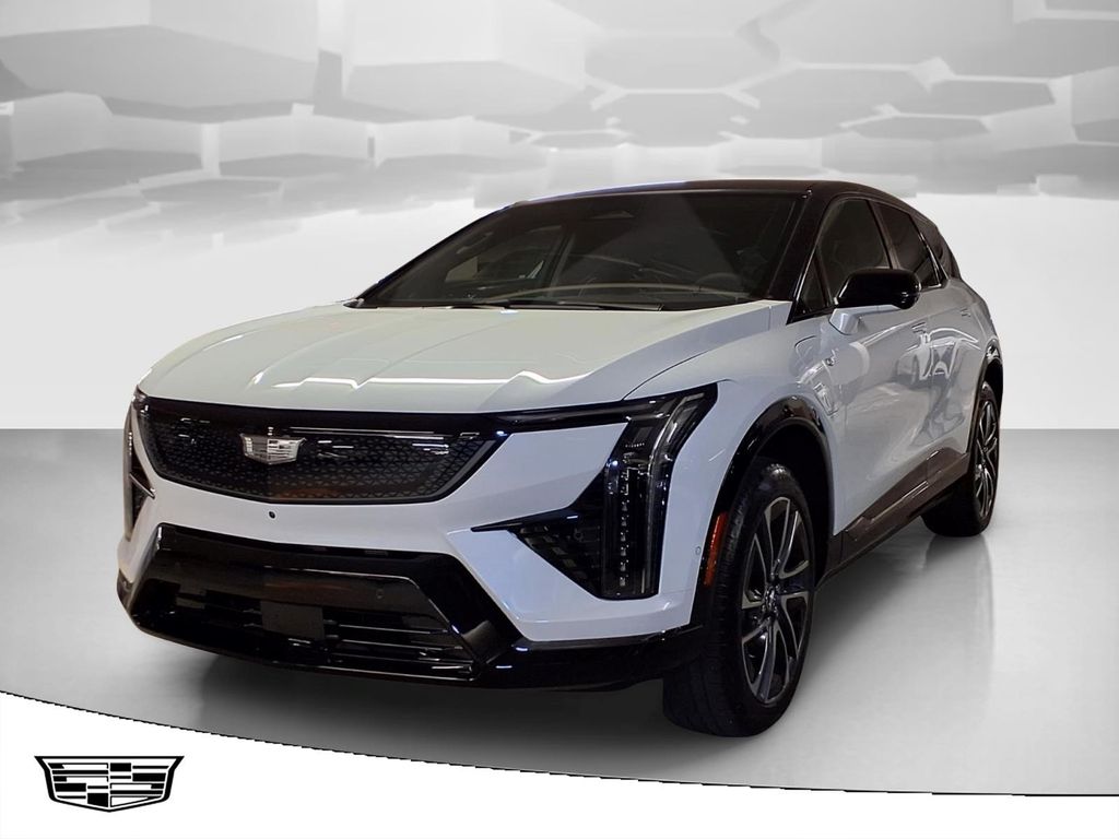 Vibrant White Tricoat 2027 Cadillac OPTIQ SUV / Crossover Rear-Wheel Drive 1-Speed Automatic