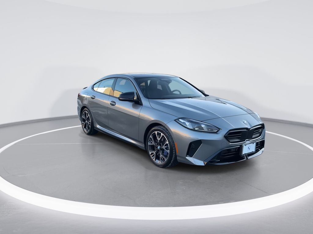 Thumbnail: 2025 BMW 2 Series - 2