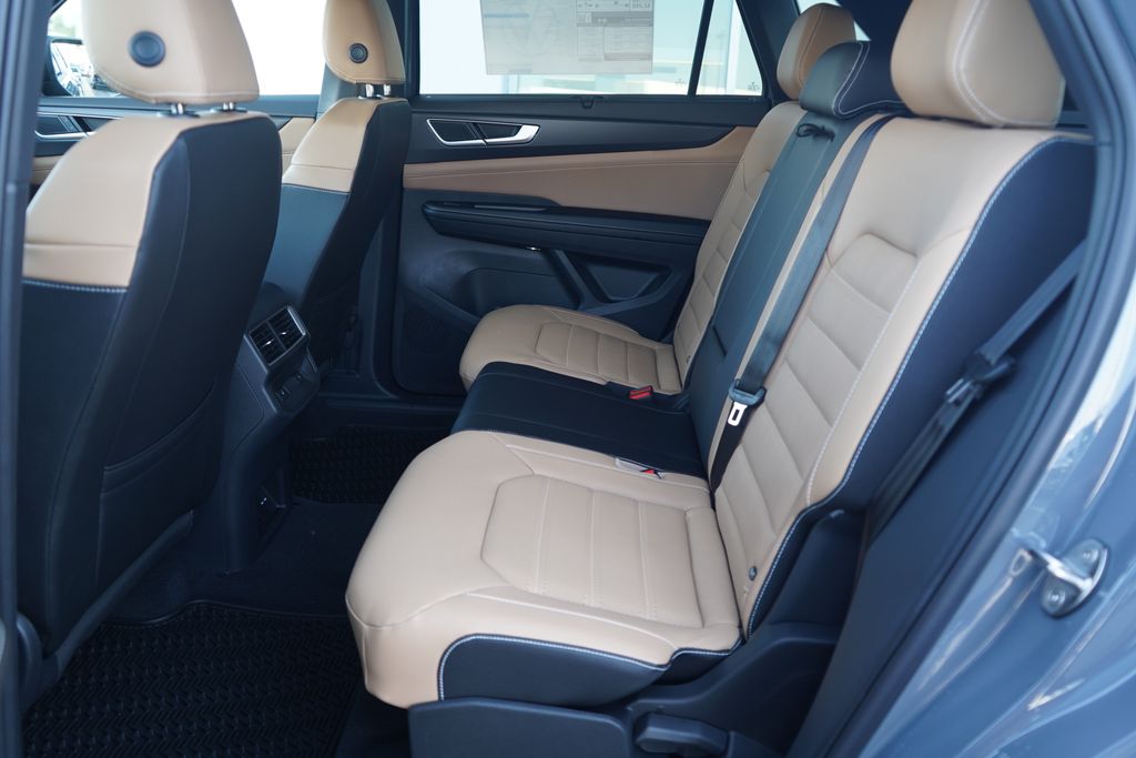 Thumbnail: 2026 Volkswagen Atlas - 7