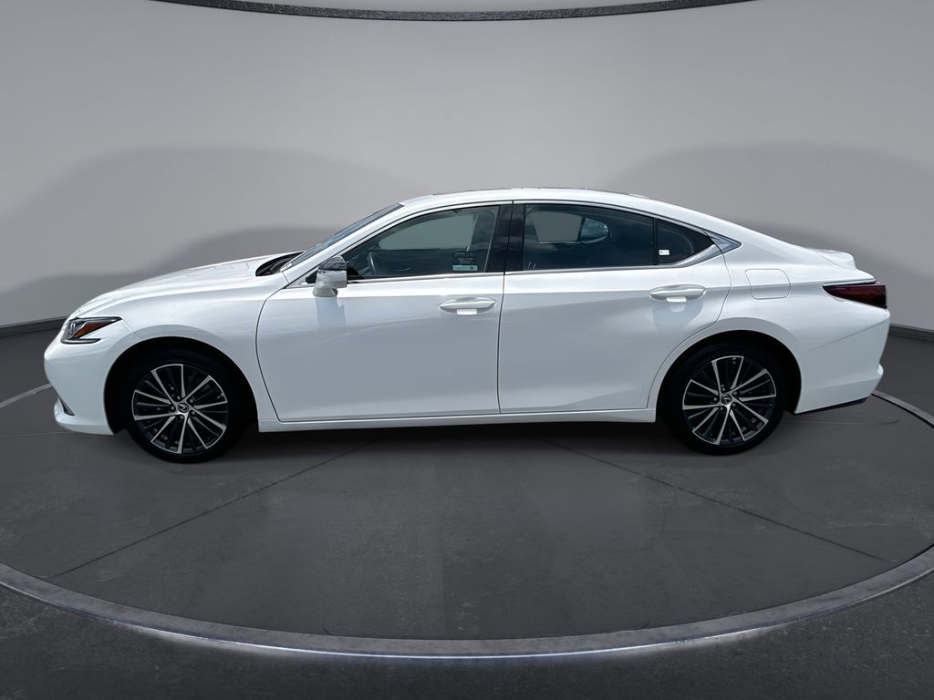 Thumbnail: 2025 Lexus ES - 15