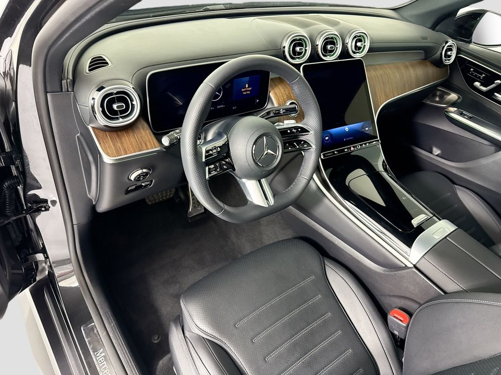 Thumbnail: 2025 Mercedes-Benz GLC - 9