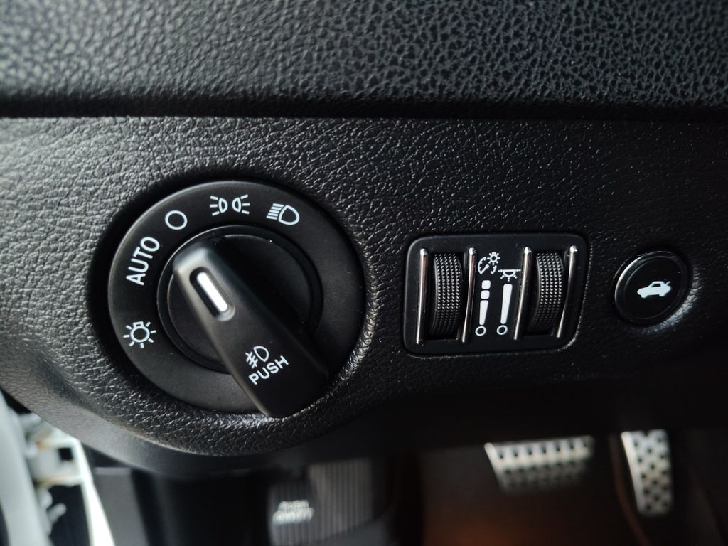Used Car 2020 Dodge Charger  R/t Scat Pack For Sale Under $35,000 In Austin, Texas