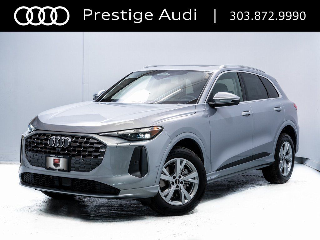 Florett Silver Metallic 2025 Audi Q5 quattro Premium 40 TFSI SUV / Crossover All-Wheel Drive 7-Speed Automatic