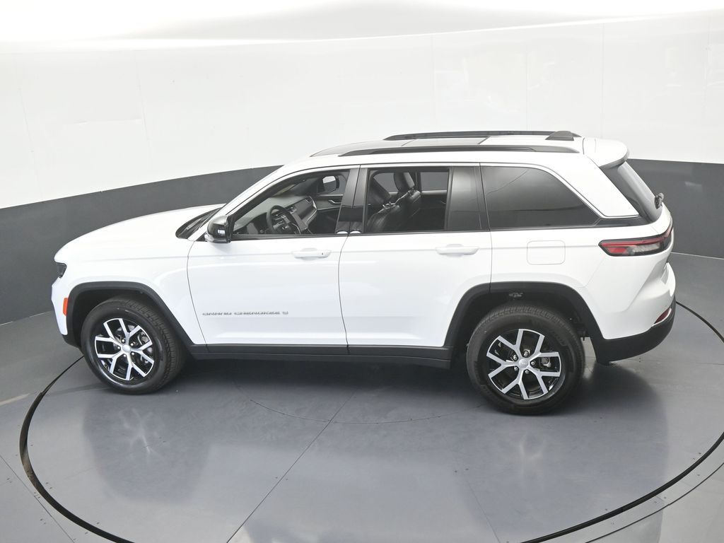 Used 2024 Bright White Clearcoat Jeep Limited image 54