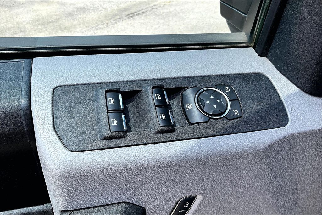 Used 2019 Ford Super Duty F-250 XL 4D Crew Cab