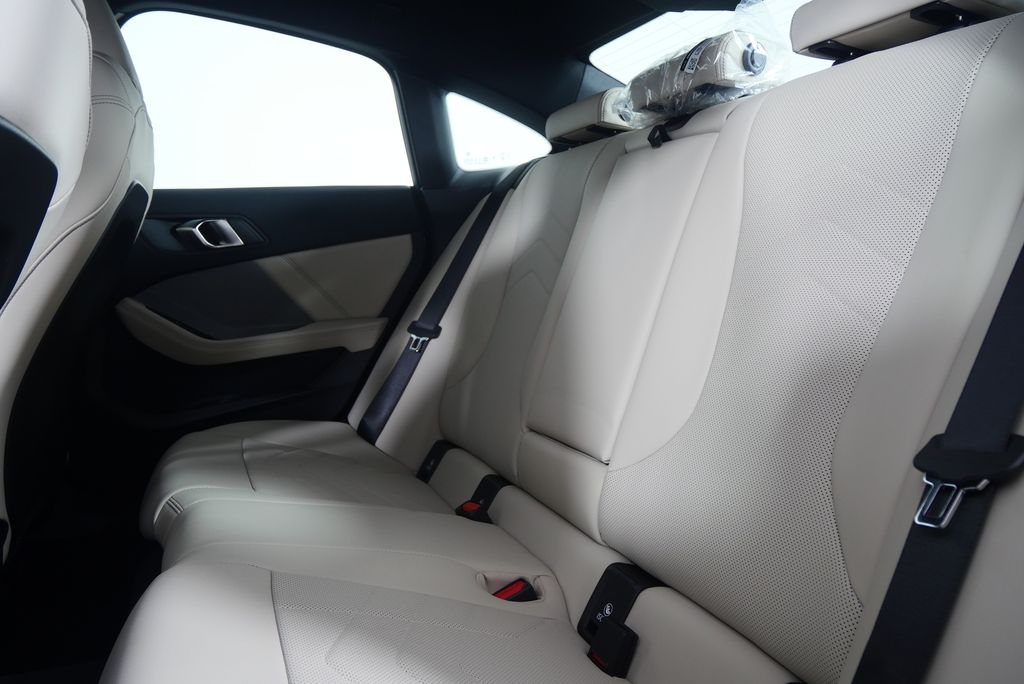 Thumbnail: 2026 BMW 2 Series - 16