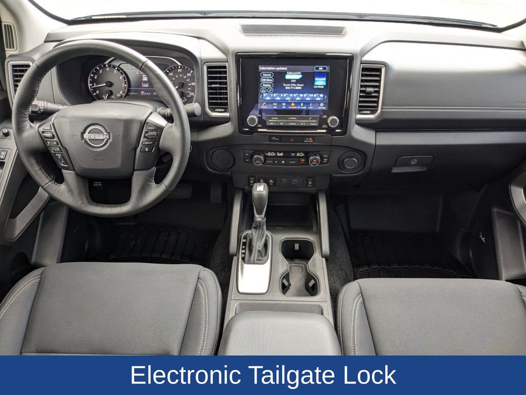 2024 Nissan Frontier SV