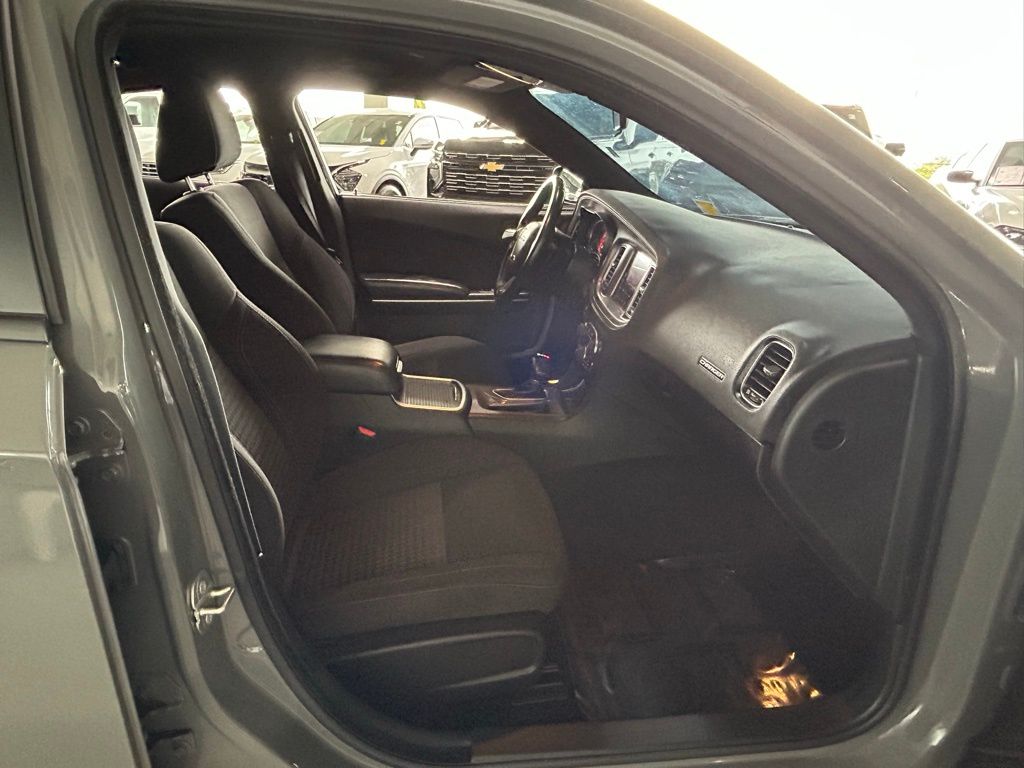 Used 2023 Destroyer Gray Clearcoat Dodge SXT image 25