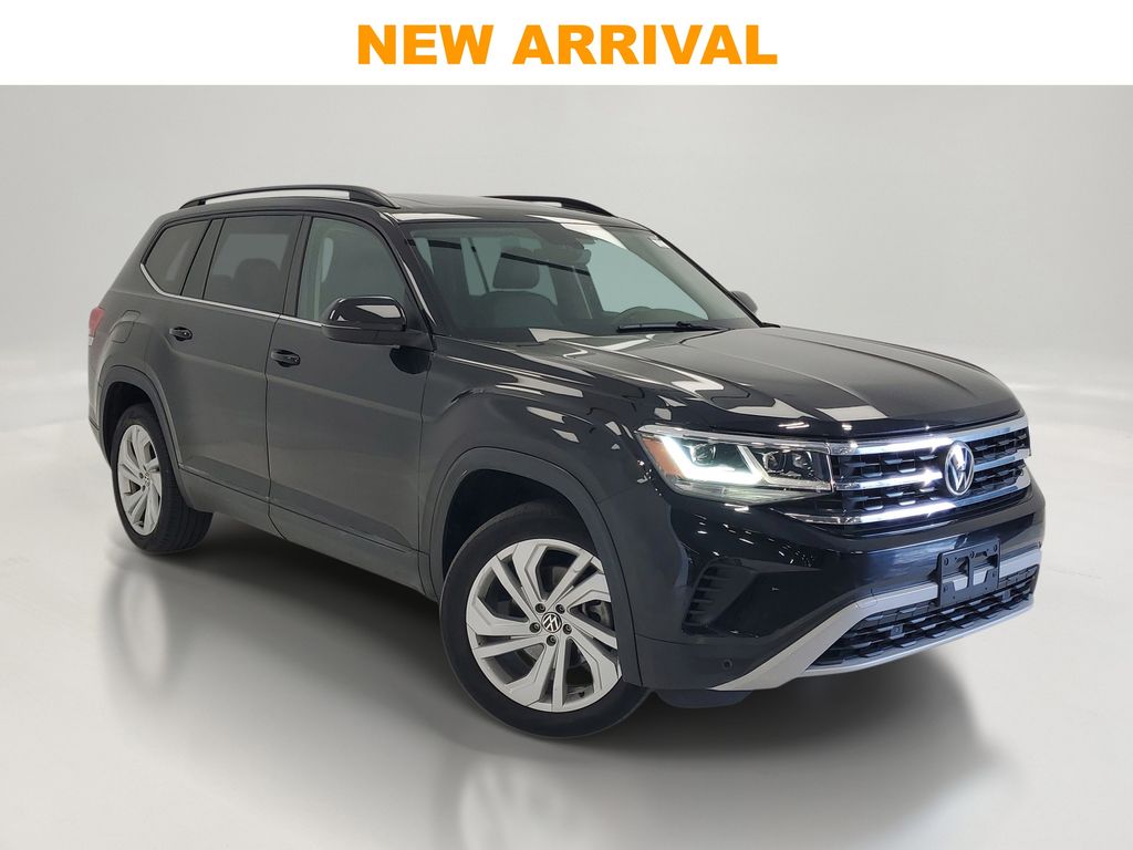 Deep Black 2022 Volkswagen Atlas SE 4Motion with Technology SUV / Crossover All-Wheel Drive 8-Speed Automatic