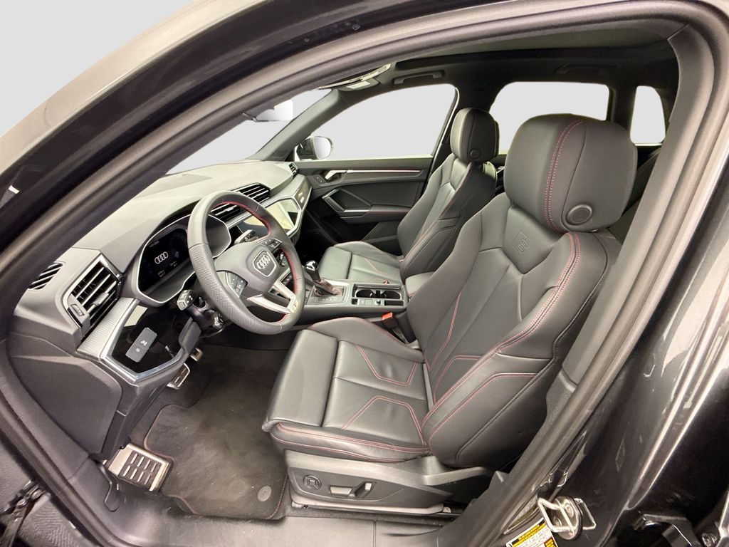 Thumbnail: 2025 Audi Q3 - 17