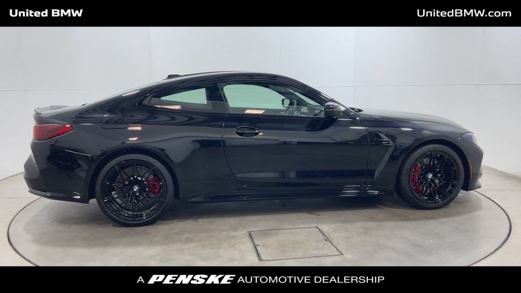 Thumbnail: 2025 BMW M4 - 9