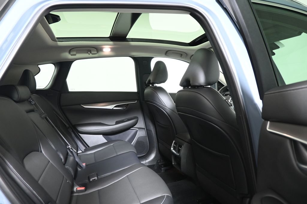 Thumbnail: 2022 INFINITI QX50 - 25