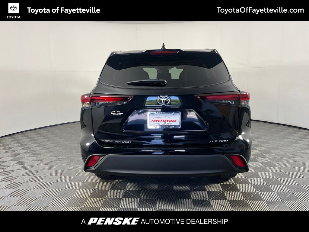 Thumbnail: 2026 Toyota Highlander - 4