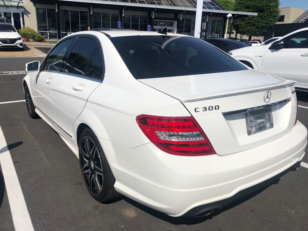 Thumbnail: 2013 Mercedes-Benz C-Class - 6