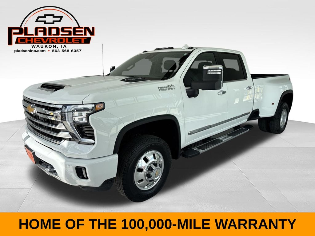 Summit White 2025 Chevrolet Silverado 3500HD Pickup Truck Four-Wheel Drive Automatic