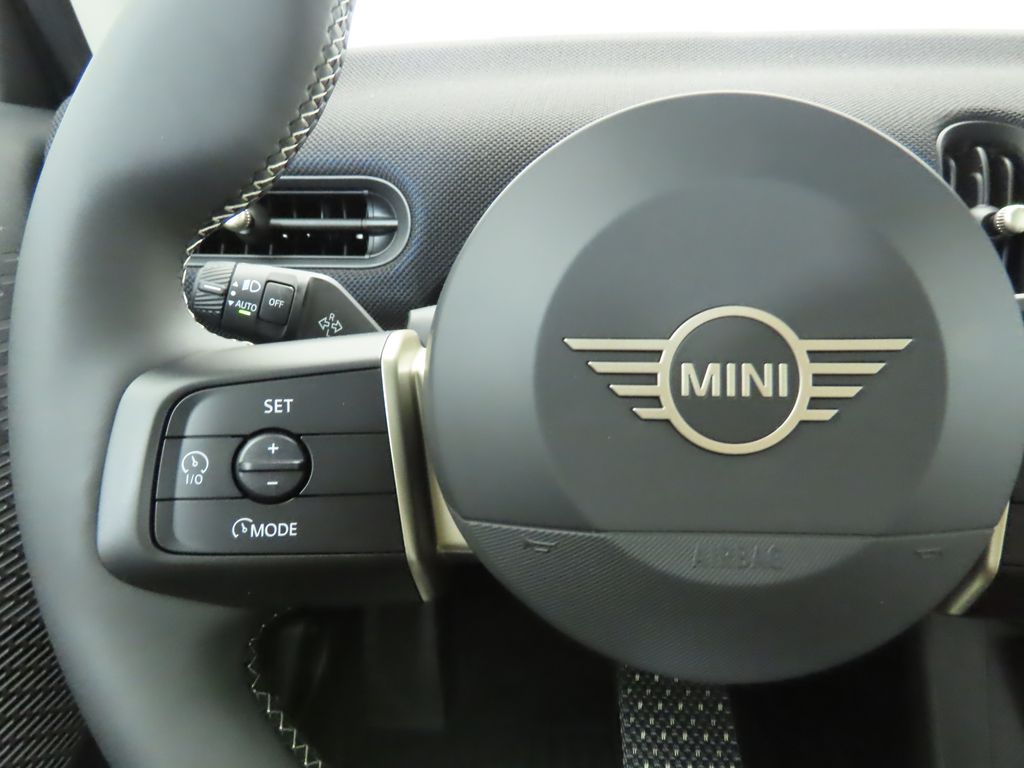 Thumbnail: 2026 MINI Cooper - 12
