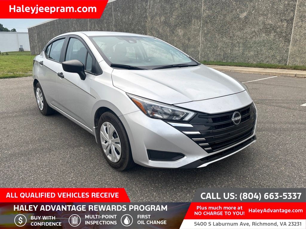 Brilliant Silver Metallic 2025 Nissan Versa Sedan Front-Wheel Drive Continuously Variable Transmission