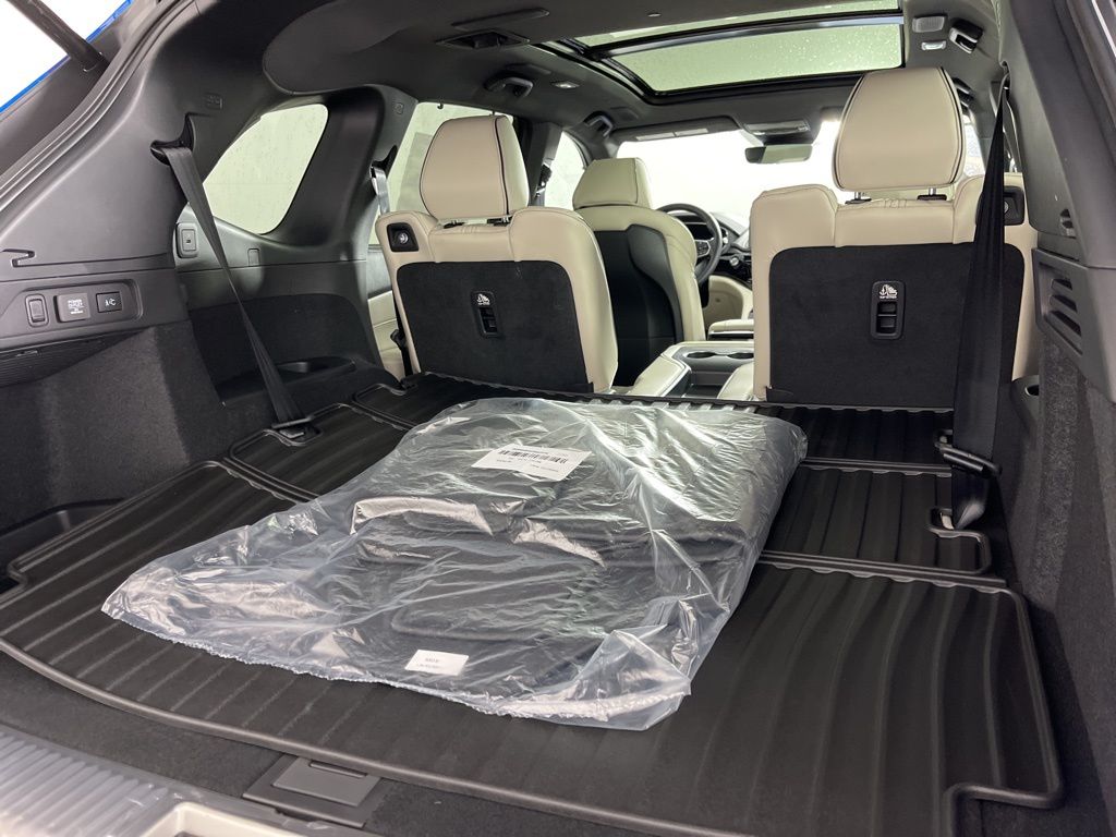 Thumbnail: 2026 Acura MDX - 23