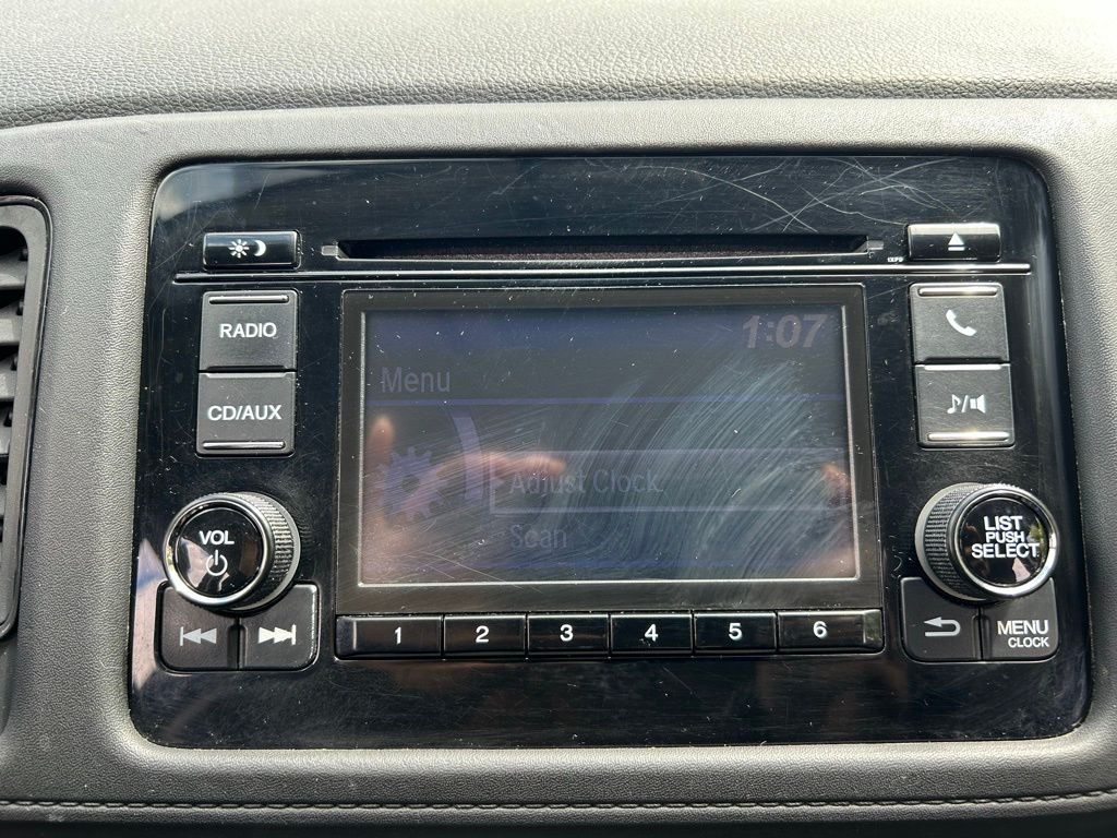 2018 Honda HR-V LX 26