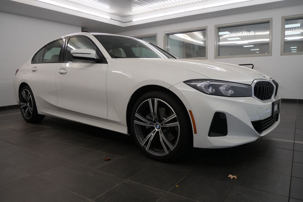 2023 BMW 3 Series 330i 8