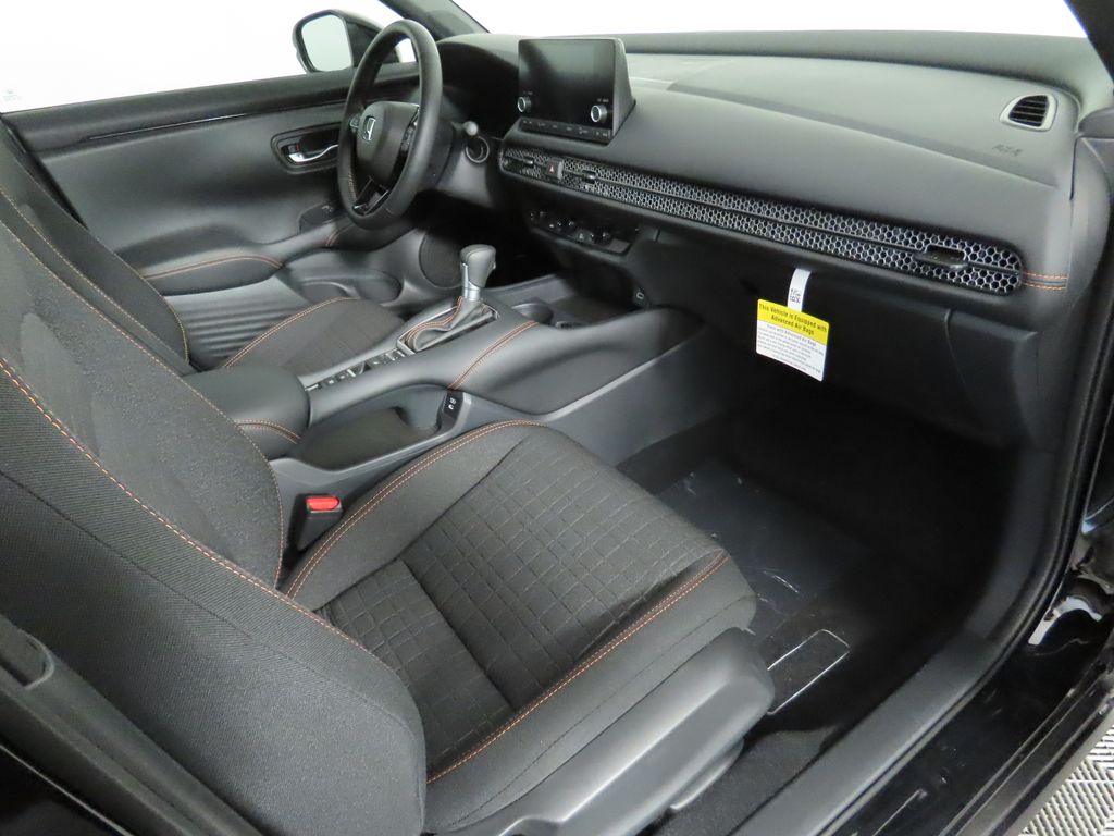 2025 Honda HR-V Sport 17