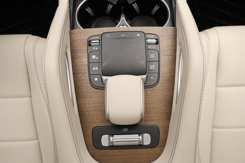 Thumbnail: 2022 Mercedes-Benz GLS - 29