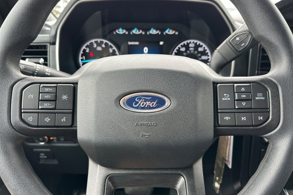 2022 Ford F-150 XL photo