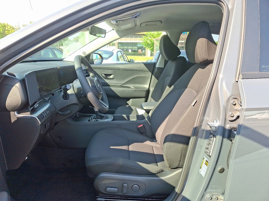 2025 Hyundai Kona SEL 6