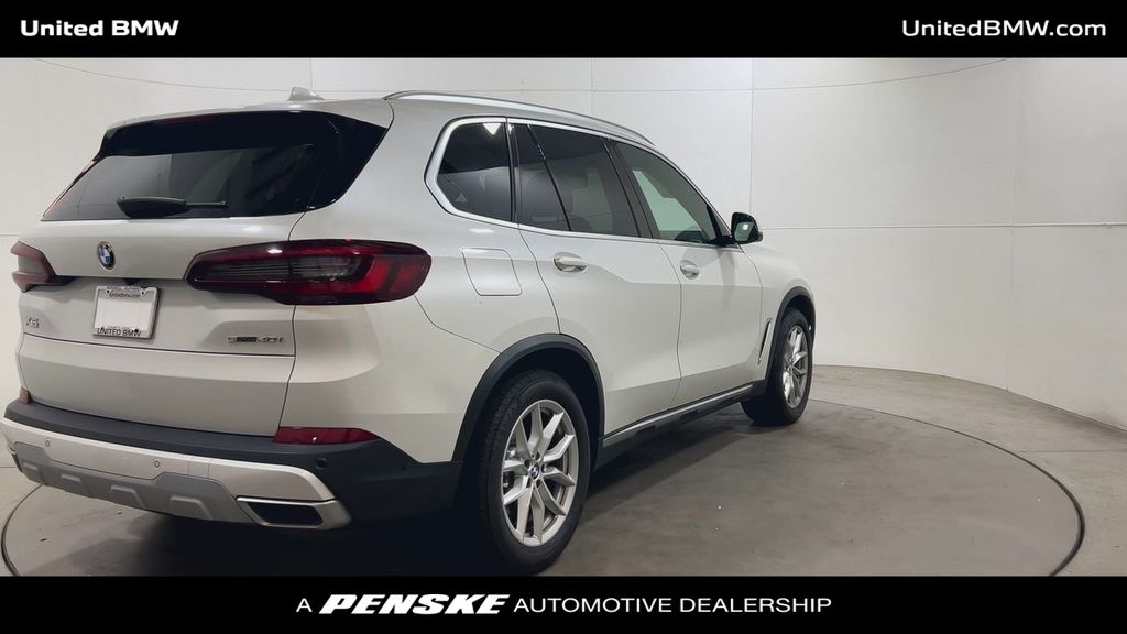 Thumbnail: 2020 BMW X5 - 8
