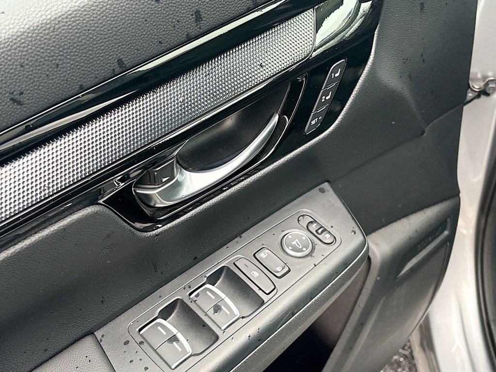 2024 Honda CR-V EX-L - Photo 17