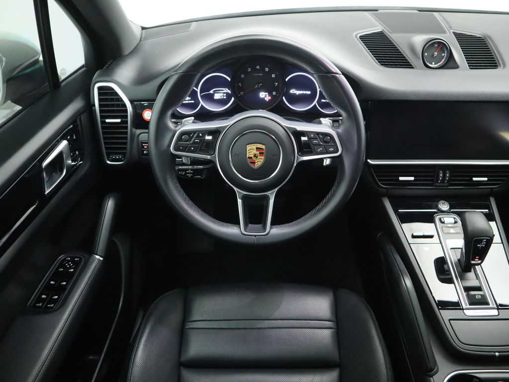 Thumbnail: 2021 Porsche Cayenne - 10