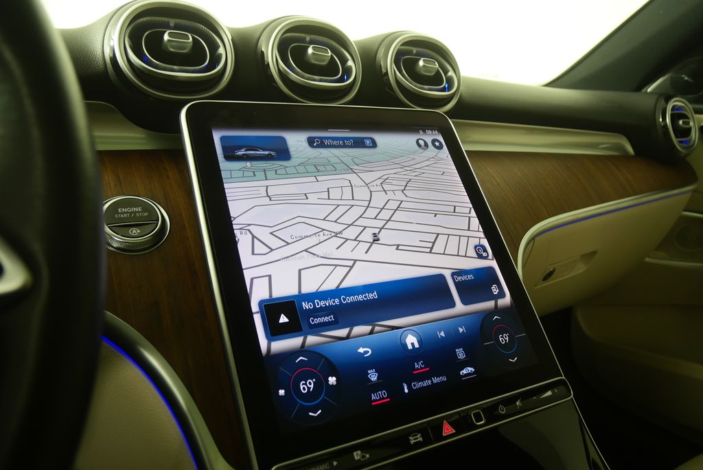 Thumbnail: 2023 Mercedes-Benz C-Class - 21